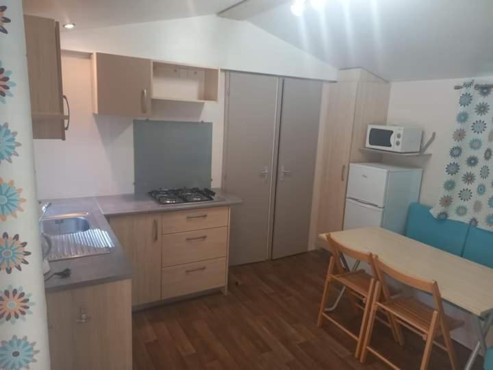 Hotel Famille Peeters Camiers Zewnętrze zdjęcie